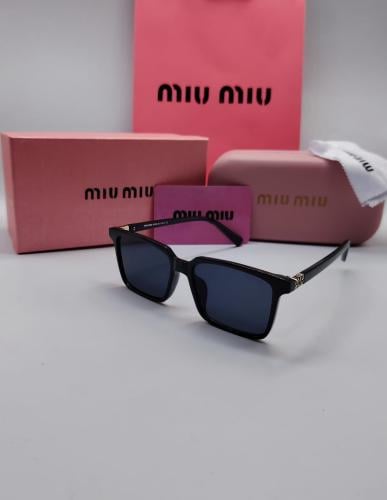 نظارة miu miu أطار اسود عدسة اسود