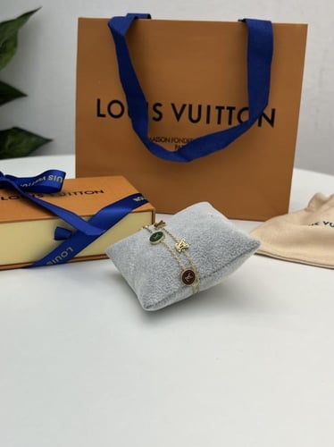 إسوارة LOUIS VUITTON معدن ذهبي