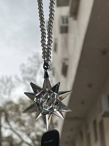 تعليقة سيارة سوارفيسكي