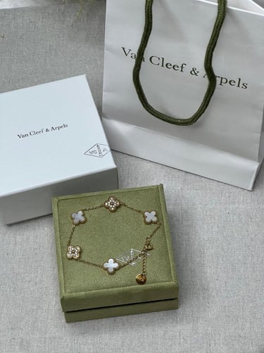 إسوارة Van cleef ذهبي -صدفي
