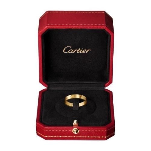 خاتم carter الذهبي LOVE