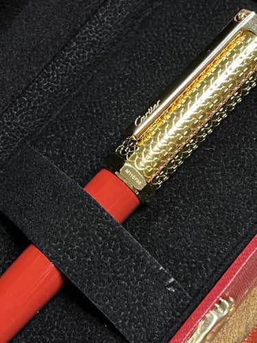 قلم حبر من مجموعة سانتوس دو كارتيه