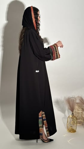 عباية كلوش كريب كوري أسود