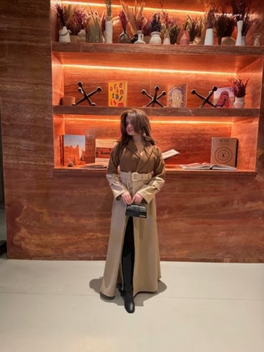 عباية جوخ بيج وبني