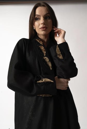 عبايه لنن قصة بليزر مع كلفه من الترتر