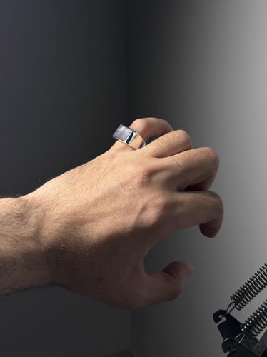 سماوي زجاجي مغيم مترش