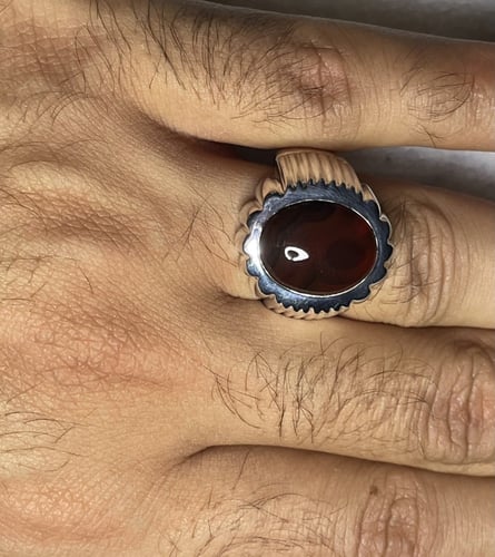 أحمر تجزع مموج