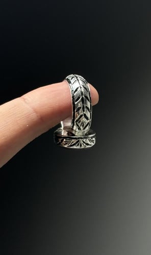 أحمر دائري لطخه زعفران | برتاش