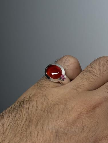 أحمر رماني زجاجي 2