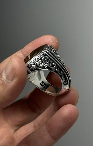 زيتي متداخل بتشجير