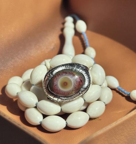 سليماني هندي أخضر فلاور اطواق و عين صفراء