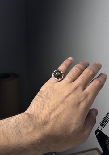 هندي زيتي غامق