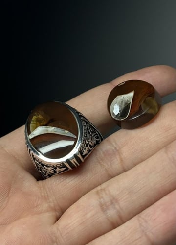 زيتي متداخل بتشجير