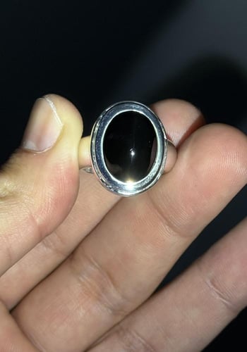 جزع أسود قبه