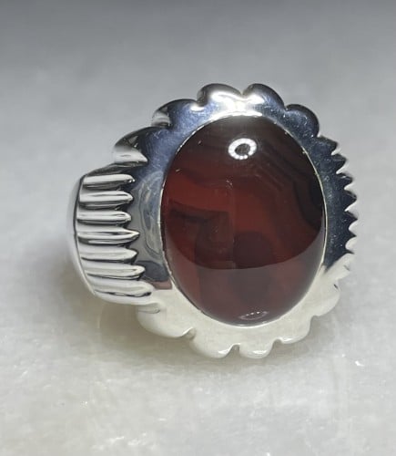 أحمر تجزع مموج