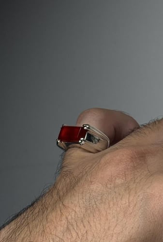 أحمر زجاجي مترش - اسنان