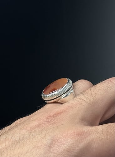 أصفر مصور زعفراني