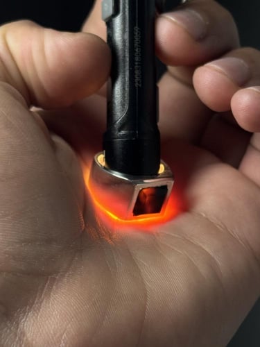 جزع اسود مربع مترش