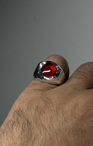 أحمر دائري زجاجيه عاليه - صياغه ثقيله