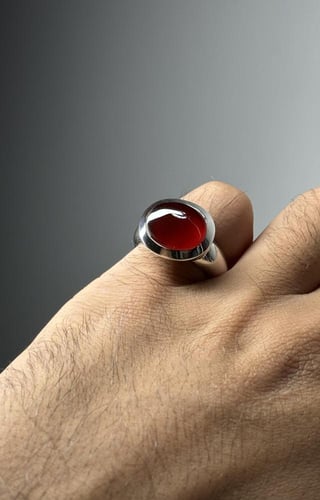 أحمر زجاجي مائية