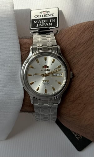 أورينت يوم وتاريخ عربي