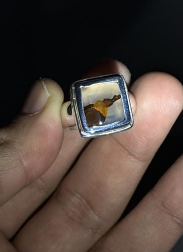 مصور زجاجي مربع