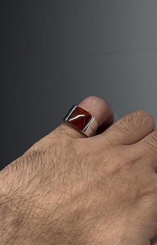 زجاجي منوصف زعفراني - مربع