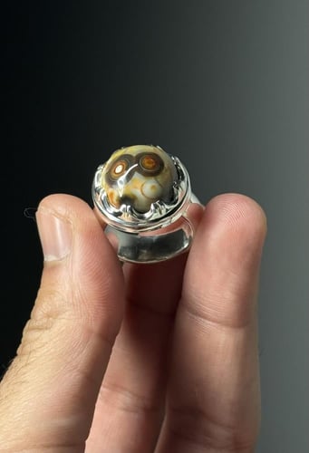 هندي عينين ألوان