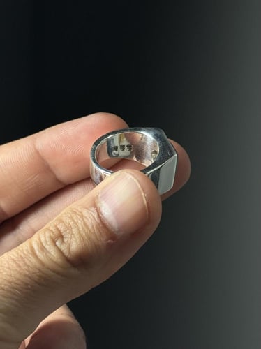 جزع اسود مربع مترش