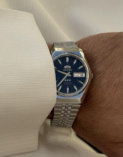 أورينت يوم عربي وتاريخ أوتوماتيكه - أسود