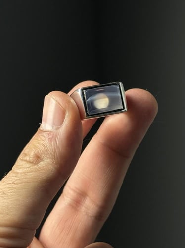 سماوي زجاجي مغيم مترش