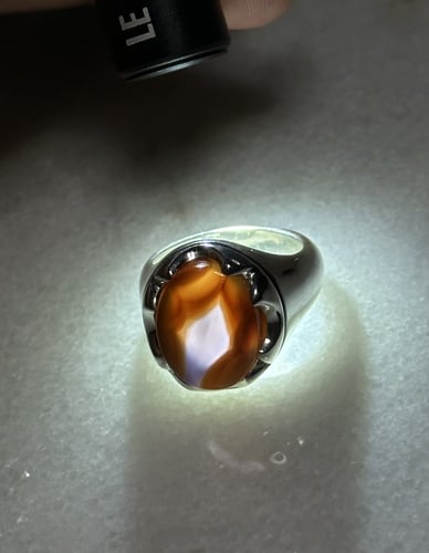 بنفسجي زعفراني