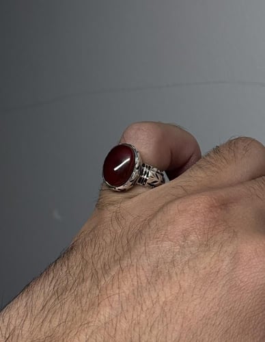 أحمر ياقوتي - برتاش