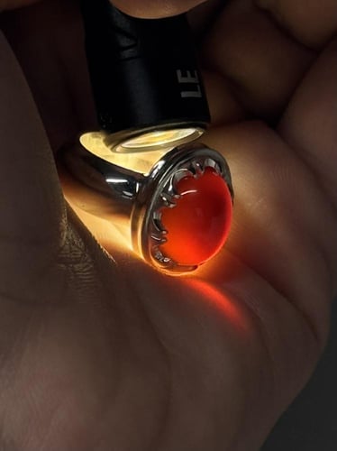 قبه ياقوتيه مشعه