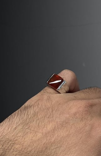 زجاجي منوصف زعفراني - مربع