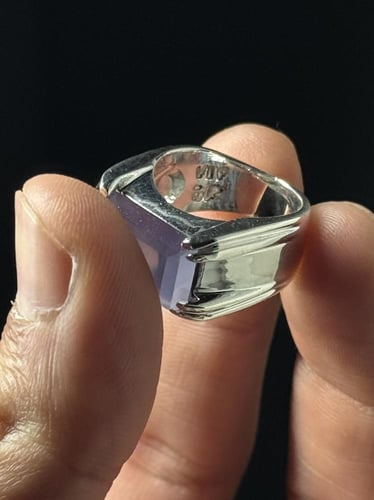 سماوي زجاجي مترش بأسنان