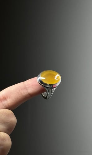 أصفر ليموني زجاجي طبيعي | صياغه مخصره