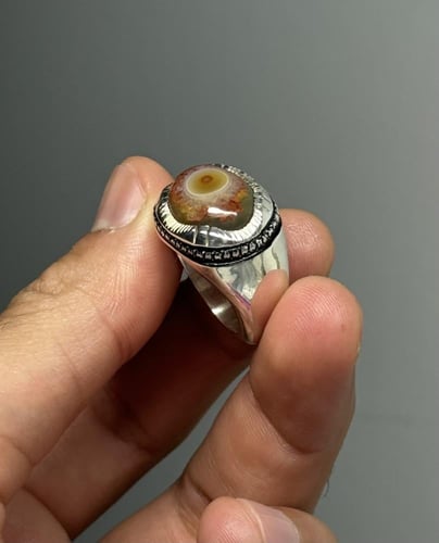 سليماني هندي أخضر فلاور اطواق و عين صفراء