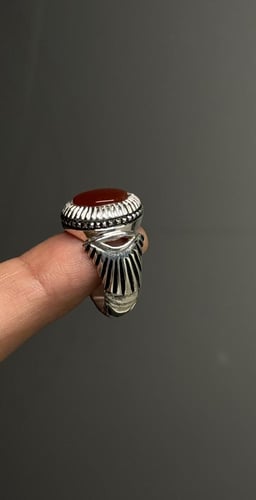 أحمر دائري زجاجي - موديل شمس