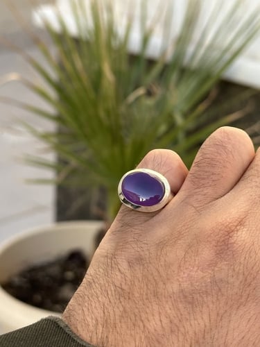 بنفسج غامق زجاجي