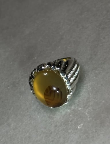 زيتي رعفراني مصور