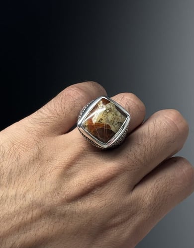 كرزي فل زعفران متداخل مع كبدي