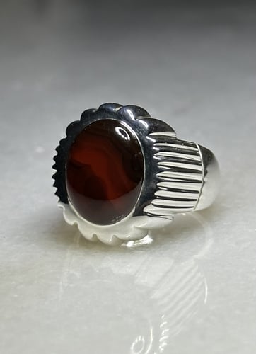 أحمر تجزع مموج