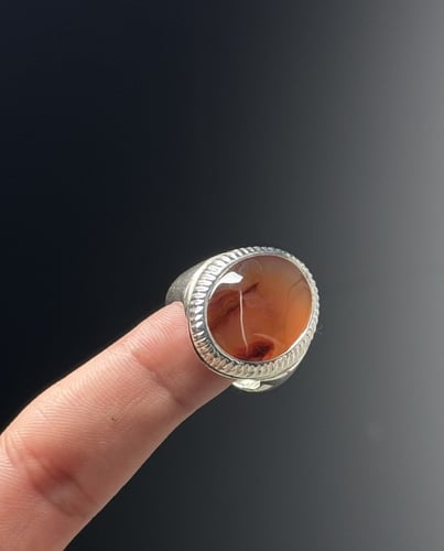 أصفر مصور زعفراني