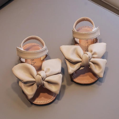 صندل أطفال كبير من الجلد الصناعي