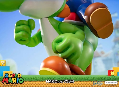First 4 Figures MARIO AND YOSHI STANDARD EDITION