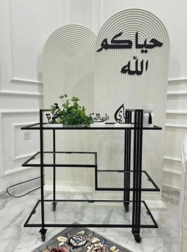 عربة تقديم