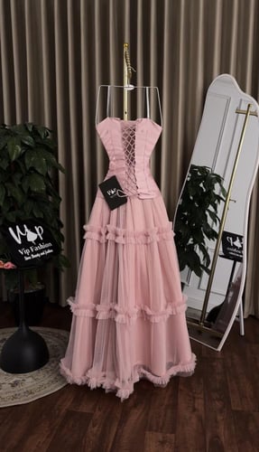 فستان فابيولا الانيقة