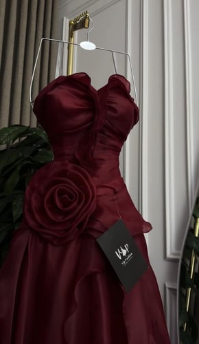 فستان يوكا الانيقة