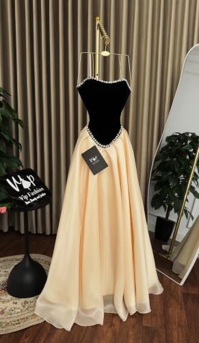 فستان ايلانورا الانيقة